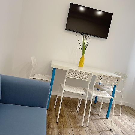 Modern Apartment In The City Center Katowice Esterno foto