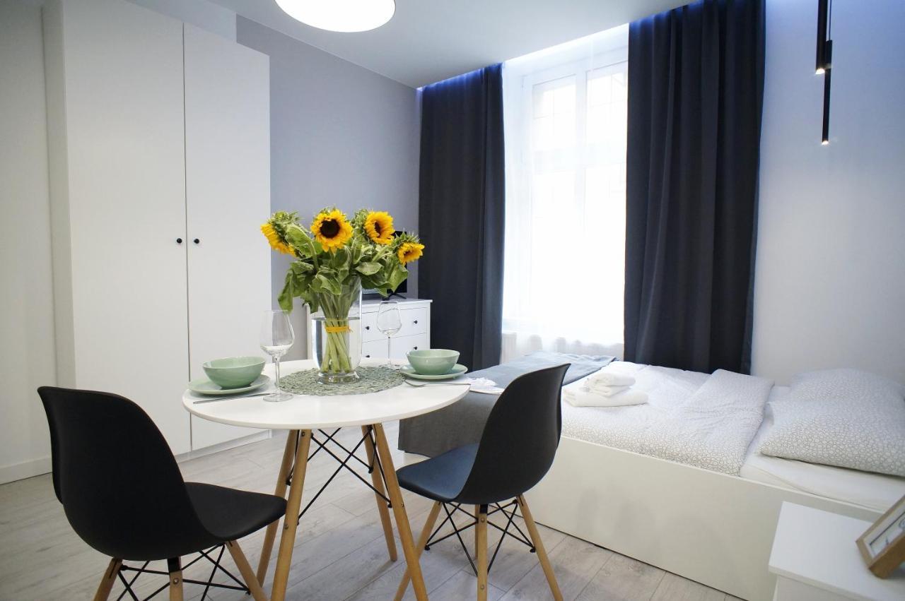 Modern Apartment In The City Center Katowice Esterno foto