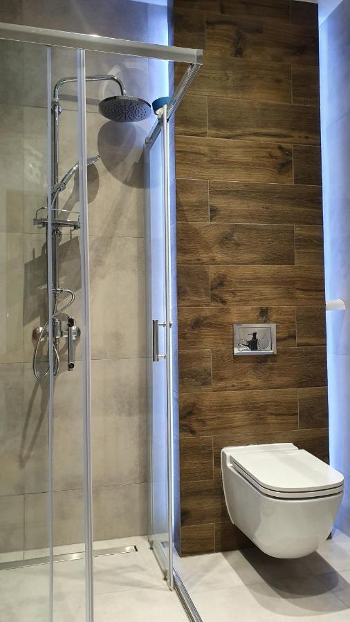 Modern Apartment In The City Center Katowice Esterno foto